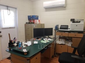 10264 Spring Hill Dr in Spring Hill, FL - Building Photo - Building Photo