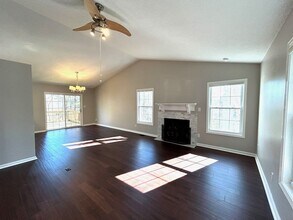 66 Foxberry Dr in Arden, NC - Building Photo - Building Photo
