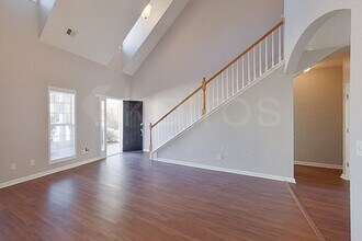 198 Mitchell Dr in Hiram, GA - Foto de edificio - Building Photo