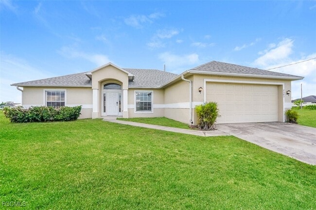2503 NW Juanita Pl in Cape Coral, FL - Building Photo - Building Photo
