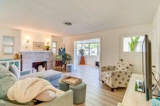 2042 37th Ave in Vero Beach, FL - Building Photo - Building Photo