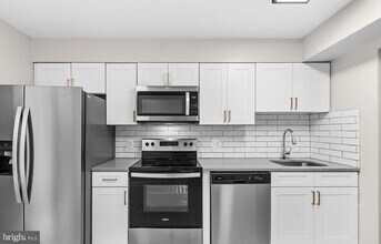 19728 Wootton Ave in Poolesville, MD - Building Photo - Building Photo