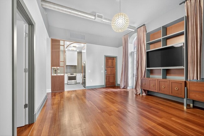 215 I St NE in Washington, DC - Building Photo - Building Photo