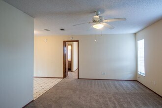 7611 Autumn Pines Dr in Orlando, FL - Building Photo - Building Photo