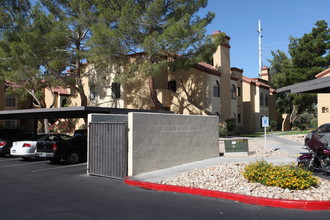 Martinique Bay Apartments in Henderson, NV - Building Photo - Building Photo