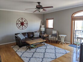 283 S Zeeb Rd, Unit 208 in Ann Arbor, MI - Building Photo