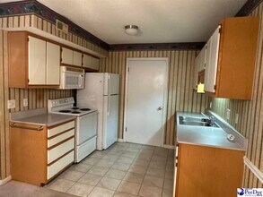 1103 Old Ebenezer Rd in Florence, SC - Building Photo - Building Photo