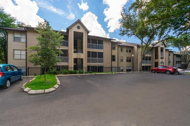 623 Dory Ln