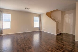 1139 Orchard View St in Las Vegas, NV - Building Photo - Building Photo