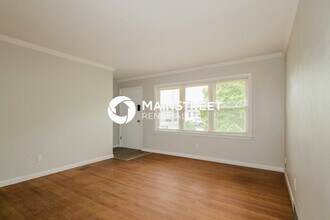 670 Florland Dr in Florissant, MO - Building Photo - Building Photo