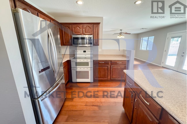 property at 12343 W Devonshire Ave