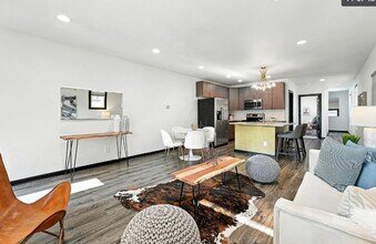 856 Fox St in Denver, CO - Building Photo - Building Photo