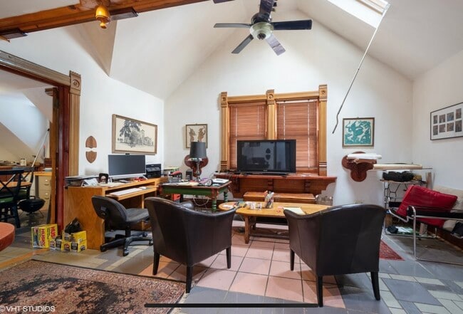 1046 W Barry Ave, Unit 3 in Chicago, IL - Building Photo - Building Photo