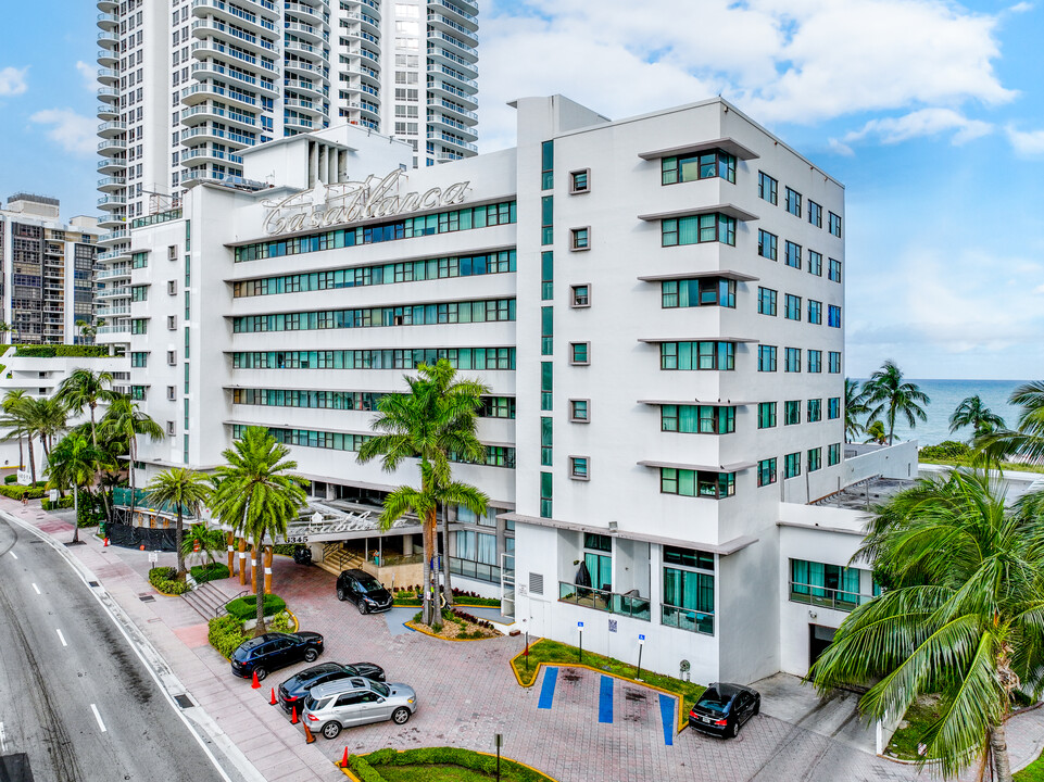 Casablanca in Miami Beach, FL - Building Photo