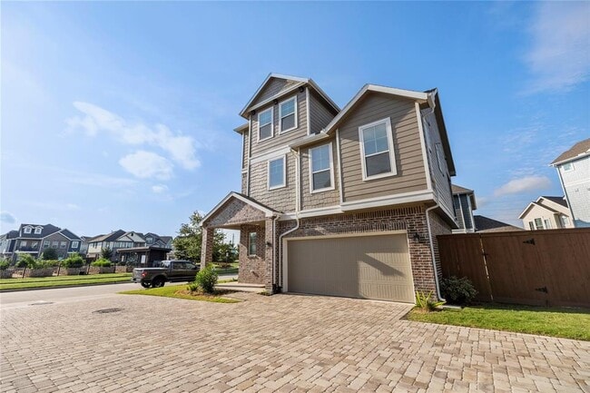 property at 7619 Chinkapin Grv Ln