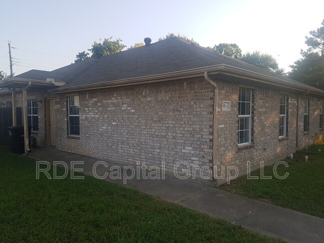 501 Sally Ln in Cleburne, TX - Building Photo - Building Photo