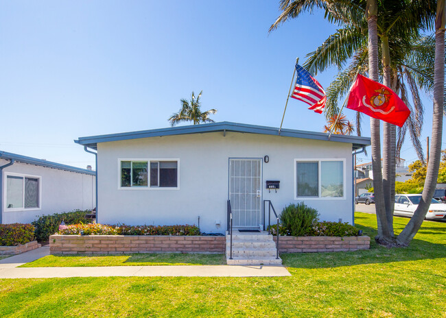 713-719 California St in Huntington Beach, CA - Building Photo - Building Photo