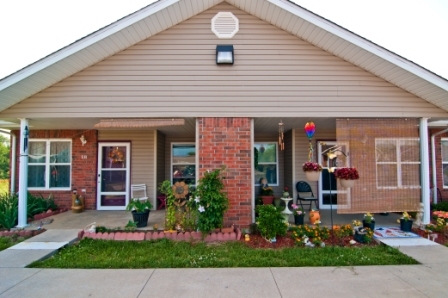 Hopefield Gardens in Pittsburg, KS - Foto de edificio