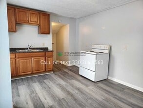 406 1st St SE in Massillon, OH - Building Photo - Building Photo