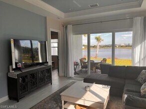 9195 Cayman Dr in Naples, FL - Building Photo - Building Photo