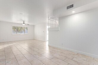 7820 E Vernon Ave in Scottsdale, AZ - Building Photo - Building Photo