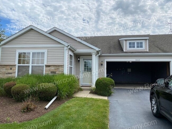 property at 10663 Fernwood Pl