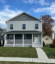 92 Vine St in New Britain, CT - Building Photo