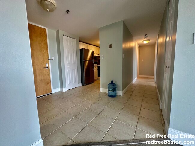 15 N Beacon St in Boston, MA - Foto de edificio - Building Photo