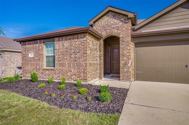 713 Fueller Dr in Aubrey, TX - Foto de edificio - Building Photo