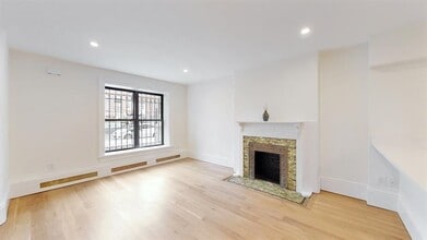 43 MADISON Ave in Jersey City, NJ - Building Photo - Building Photo