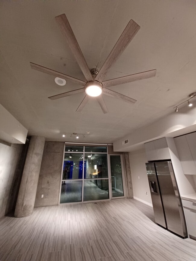 property at 608 S 3rd St