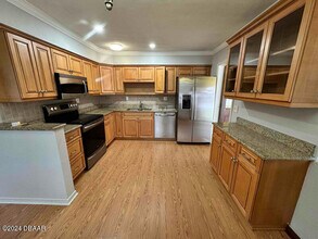 736 White St in Daytona Beach, FL - Building Photo - Building Photo