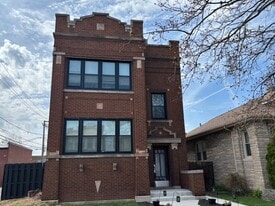 4814 N Kedvale Ave, Unit G in Chicago, IL - Building Photo