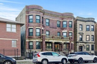 4521 S Michigan Ave in Chicago, IL - Building Photo