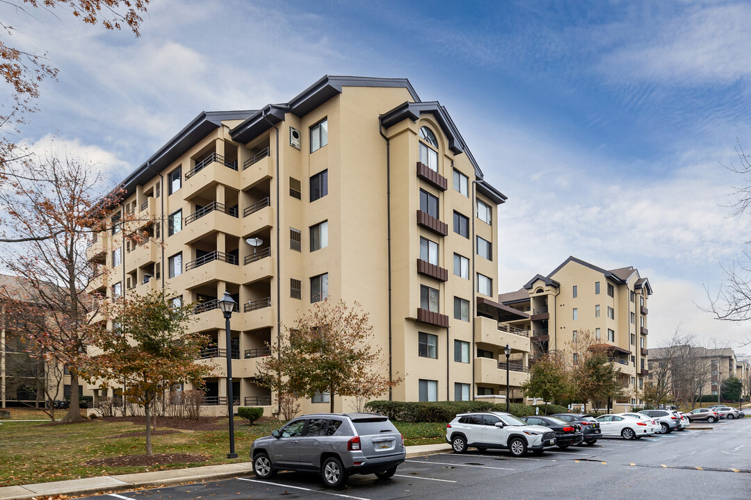 Miramont Villas Condos in Rockville, MD - Building Photo