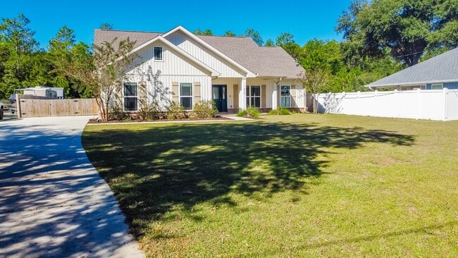 property at 6735 Indian Crk Ct