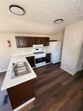 11 Deerwood Park in Centralia, IL - Foto de edificio - Building Photo