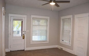 1535 N 32nd St in Lincoln, NE - Foto de edificio - Building Photo