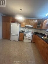 61 Cedarlane Dr in Wasaga Beach, ON - Building Photo - Building Photo