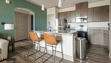 12500 Shadowglen Trce in Manor, TX - Building Photo - Building Photo