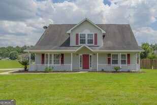 107 Cypress Bend in Kingsland, GA - Building Photo