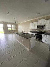 31763 Blue Passing Loop in Wesley Chapel, FL - Building Photo - Building Photo