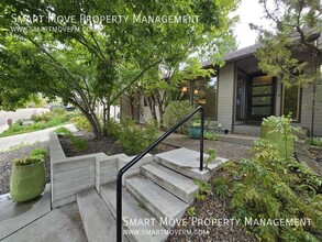 945 Hearthstone Dr in Boise, ID - Building Photo - Building Photo