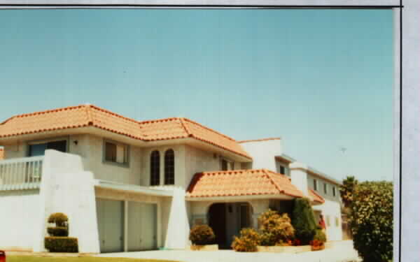 16822 Blanton St in Huntington Beach, CA - Building Photo - Building Photo