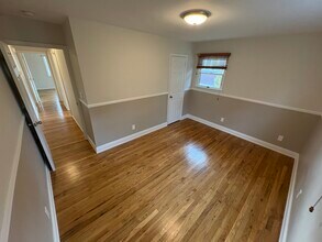 169 S Plaisted Ave in Hauppauge, NY - Foto de edificio - Building Photo