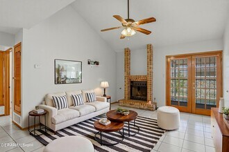 8541 Euphrates Dr in El Paso, TX - Building Photo - Building Photo