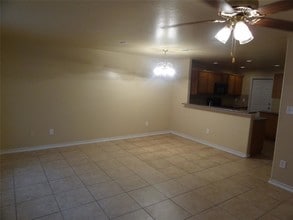1554 Stone Vlg Dr in Brookshire, TX - Building Photo - Building Photo