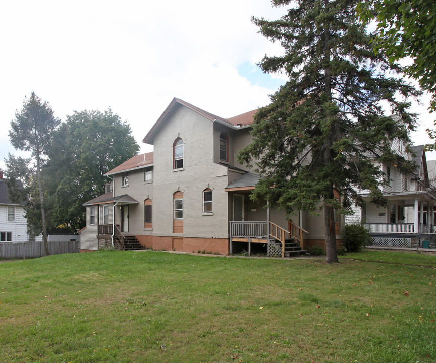 197 Driving Park Ave in Rochester, NY - Foto de edificio