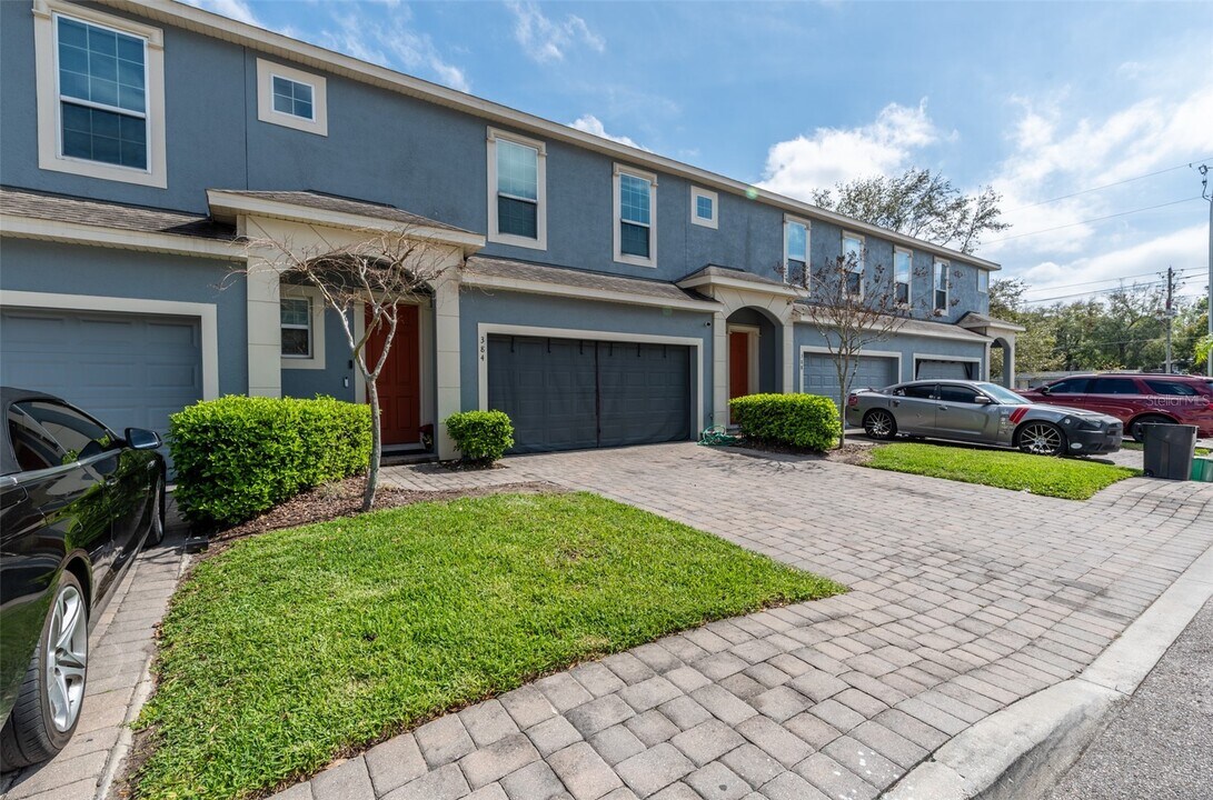 384 Coral Beach Cir in Casselberry, FL - Building Photo