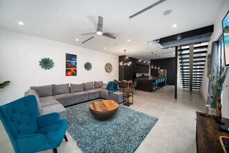 1621 NE 4th Pl in Fort Lauderdale, FL - Building Photo - Building Photo